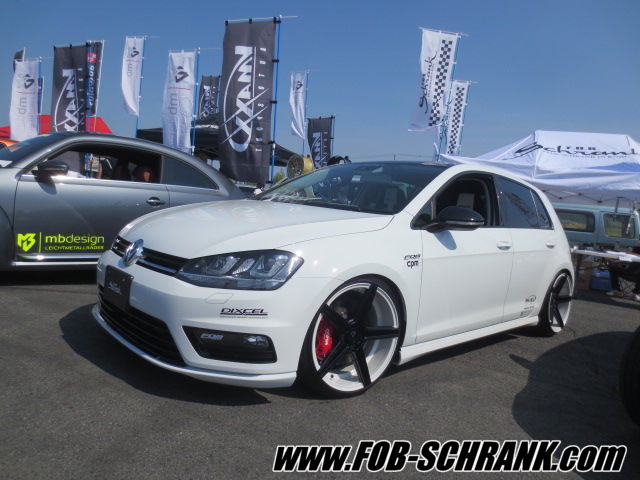 VW 本国純正 GOLF7 ゴルフVII R-LINEフロントバンパーセット【お